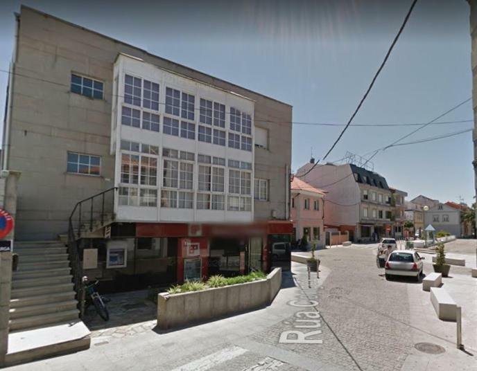 Piso Centrico Y Amplio En Praza Do Regueiro, A Illa De Arousa Exterior foto